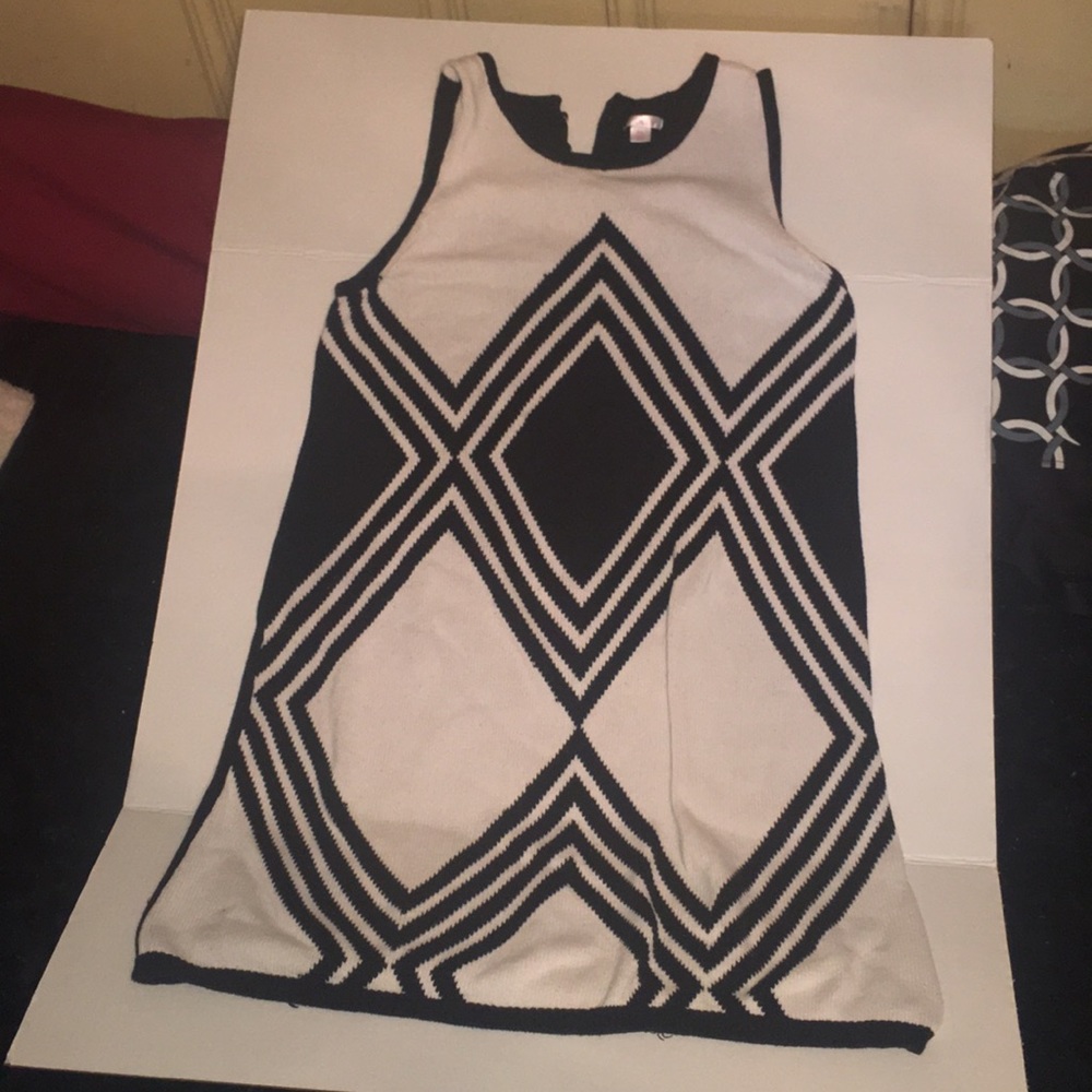 Black & White Sweater Dress/Top